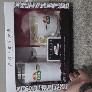 Brand New FRIENDS Gift Set Mug, Travel Mug, Notebook, Trivia Quiz Game, Magnets